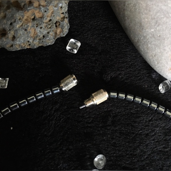 Hematite And Stone Chip Heart Necklace - Picture 4 of 6